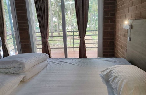 Heggadadevankote Resort | Cosmic Connect Trails Kabini Wellness Resort Jungle Safari Restaurant Camp Fire