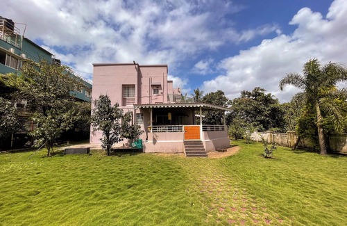 Paud Villa | CosmicStays Lilac Villa Luxury Villa
