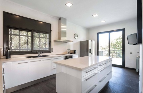 Cabrils House | Costa Maresme, Barcelona ★Casa Burriac, Sunny, Spacious with private & Pool
