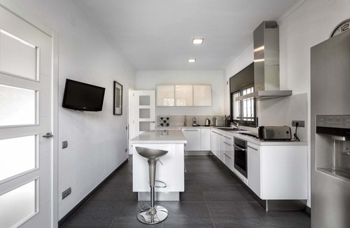 Cabrils House | Costa Maresme, Barcelona ★Casa Burriac, Sunny, Spacious with private & Pool