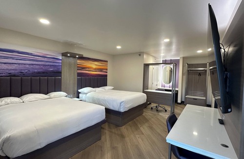 Mesa Verde Hotel | Costa Mesa Inn