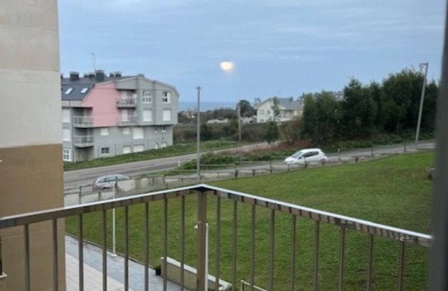 Barreiros Apartment | Costa Reinante Foro Las Catedrales. ¡A 5 Minutos de la Playa de Las Catedrales!
