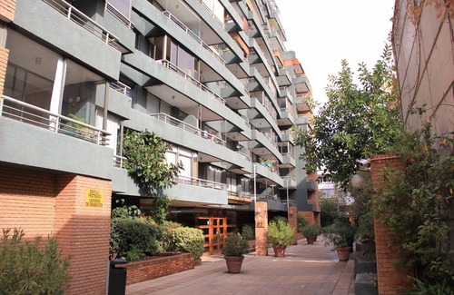 Providencia Apartment | COSTANERA HOME is an amazing apartment located nearby the famous mall costanera