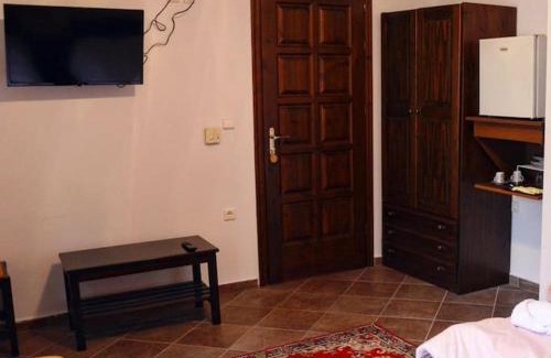 Karpenisi House | Costel rooms
