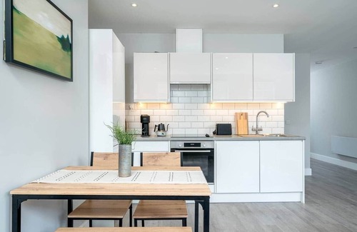 Grove Apartment | Cosy 1 Bed, Apple Market Kingston