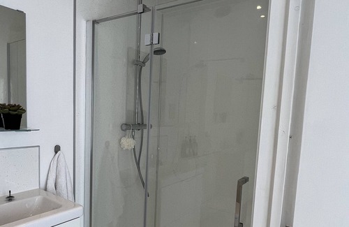 Newton St Loe Apartment | Cosy 1 bed, 10mins from Bath centre, free parking
