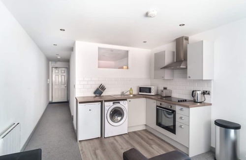 Blackburn Apartment | Cosy 1 Bed Apartment in Central Blackburn