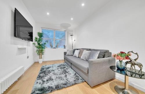 Camberwell Green Apartment | Cosy 1 Bedroom Apartment London Camberwell Denmark with Great Transport Links
