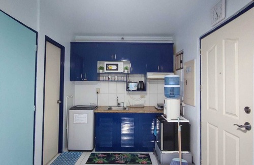 San Dionisio Condo | Cosy 1 Bedroom Condo near Manila NAIA Airport. With Pool. Avida Towers Sucat. 2L