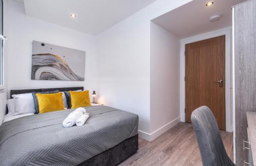 Basingstoke Apartment | Cosy 2-Bed Apartment in the Heart of Basingstoke