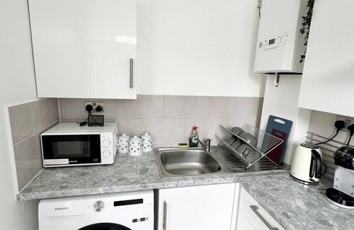 West Norwood Apartment | Cosy 2 bed apartment in South West London with easy access into Central London