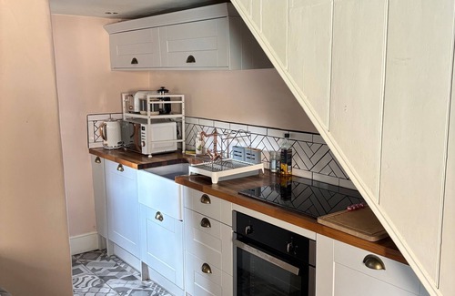 Wirksworth House | Cosy 2 Bed Boutique Cottage in Wirksworth on the edge of the Peak District