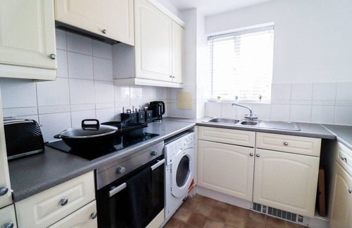 Willesborough Apartment | Cosy 2 Bed Flat Ashford