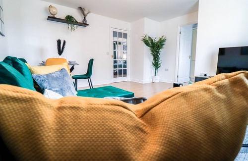 Willesborough Apartment | Cosy 2 Bed Flat Ashford