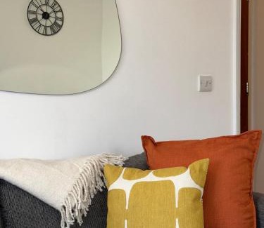 Reading Apartment | Cosy 2-Bed Flat in Reading