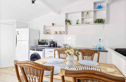 Margate House | Cosy 2-Bed with Private Deck, 400m From Beach