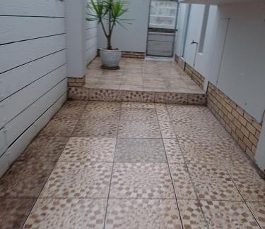 Nahoon Apartment | Cosy 2 bedroom apartment in a prominent area of East London Nahoon
