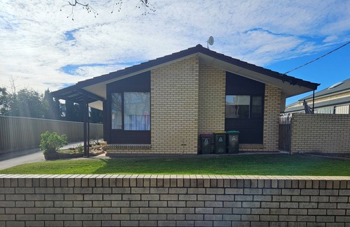 Tanunda Apartment | Cosy 2 bedroom apartment in central location