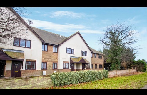 Colchester Apartment | Cosy 2-Bedroom Apartment In Vibrant Colchester. Perfect for family stay!