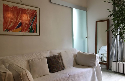 5th Arrondissement Apartment | Cosy 2 Bedroom Apartment in Latin Quarter near the Seine with AC