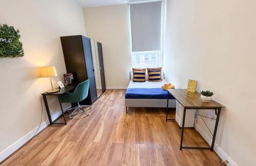 Addison Apartment | Cosy 2 Bedroom Flat with FREE WiFi in Shepherds Bush , Westfield , Hammersmith area