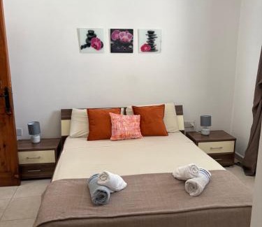 Bugibba Apartment | Cosy 2 Bedroom Penthouse with Terraces & seaview