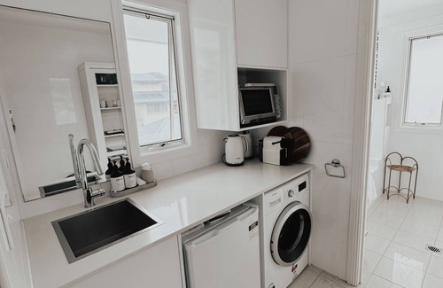 Coffs Harbour House | Cosy 2 Bedroom Villa with super comfortable KING BEDS & luxury linen. Near Beach
