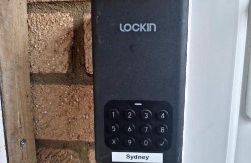 Milton House | Cosy 2 double bed property in Milton