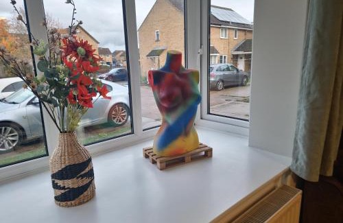 Milton House | Cosy 2 double bed property in Milton