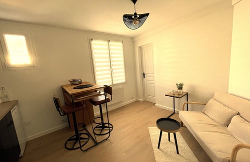Bas de Venoix Apartment | Cosy 2-room apartment with private parking