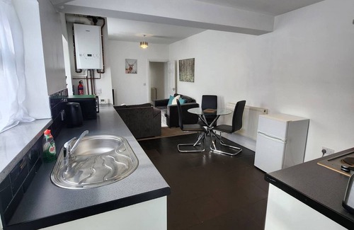 Scunthorpe Apartment | Cosy 2Bed Apt with Free Street Parking