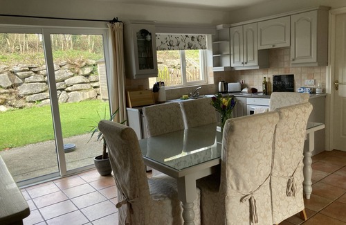 Kenmare House | Cosy 3 bed holiday home