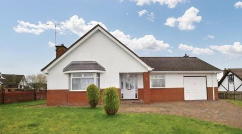 Omagh House | Cosy 3 Bed Retreat in Omagh