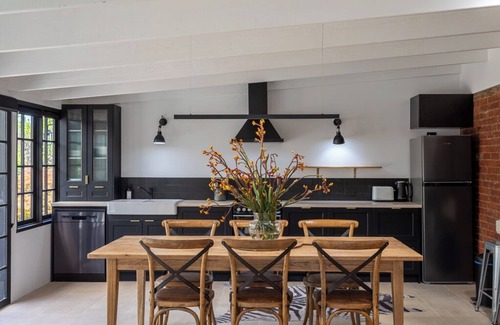 Perth House | Cosy 3-Bedroom Escape with Outdoor Bliss