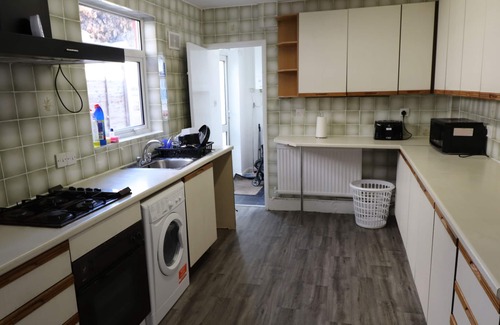 Plumstead House | ★Cosy 3 bedrooms house★ | 8mn Walk to train station