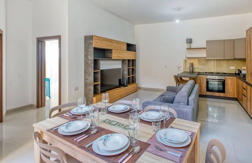 Xaghra Apartment | Cosy 3BR Apt with full amenities in Xaghra Gozo!