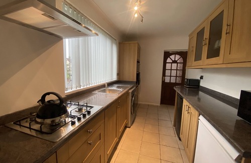 Castle Bromwich House | Cosy 3BR Home Close to Villa Park Castle Bromwich off the M6
