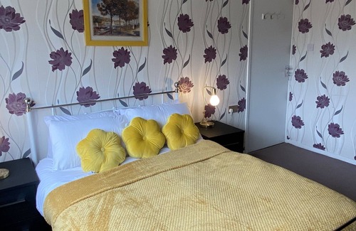 Ilkeston House | Cosy 4 Bedrooms Detached House