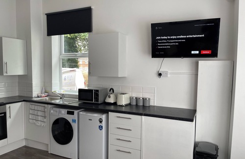 Goole Apartment | Cosy Airy Maisonette