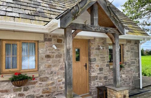 Wesham House | Cosy Alpine Cottage in the heart of Lancashire