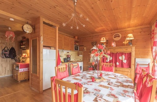 Montclar Apartment | Cosy and Bright in Montclar, Alpes-de-Haute-Provence