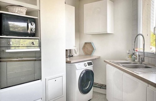 Gonesse Apartment | Cosy and Chill Appartement- Paris CDG Airport- Disneyland- Parc des Expos