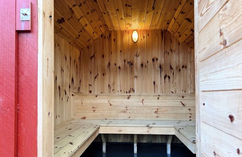 Vagur Cabin | Cosy and new cottage with two bedrooms (Cottage G)