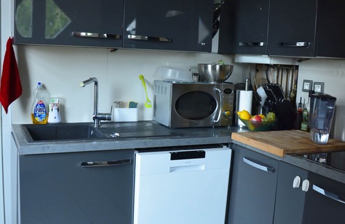 Lognes Apartment | Cosy and very quiet apartment between Paris and Disney park 300 m from RER A station