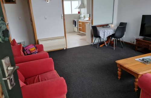 Invercargill House | Cosy and Warm. Centrally located to all Invercargill has to offer.