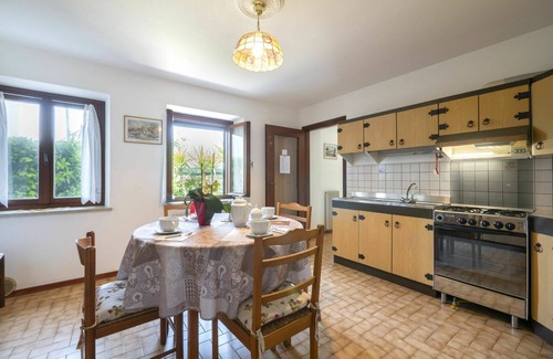 Rive D'Arcano House | Cosy apartment in villa for 6 people with TV, patio and parking