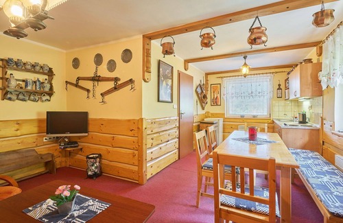 Starkov Villa | Cosy apartment in villa for 18 guests with pool, WIFI, TV, patio, pets allowed and parking