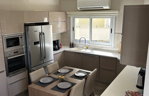 Dogankoy Apartment | Cosy Apartment at Downtown Kyrenia With Pool