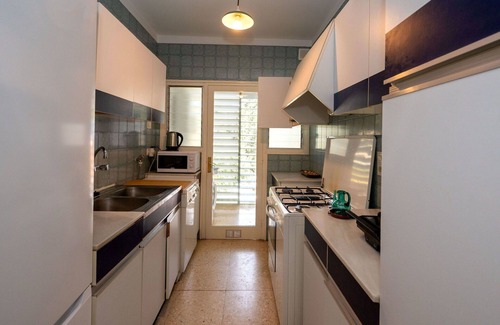 Sant Vicenc de Montalt Apartment | Cosy apartment for 5 guests with pool, TV, balcony and parking