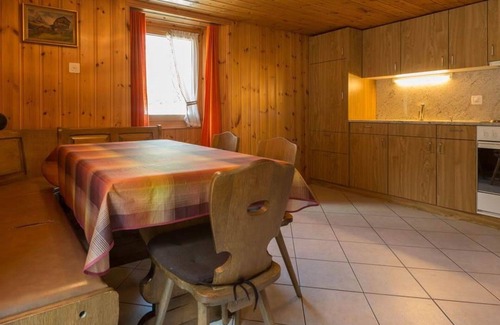 Saas Almagell Apartment | Cosy apartment for 4 people with WIFI, TV and balcony